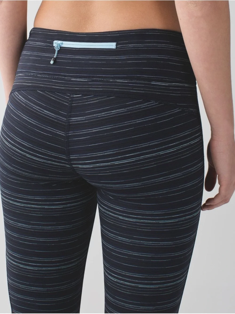 Lululemon RUN THE WORLD Blue Stripes Leggings Size 4 Ankle Zip Butterfly Waist